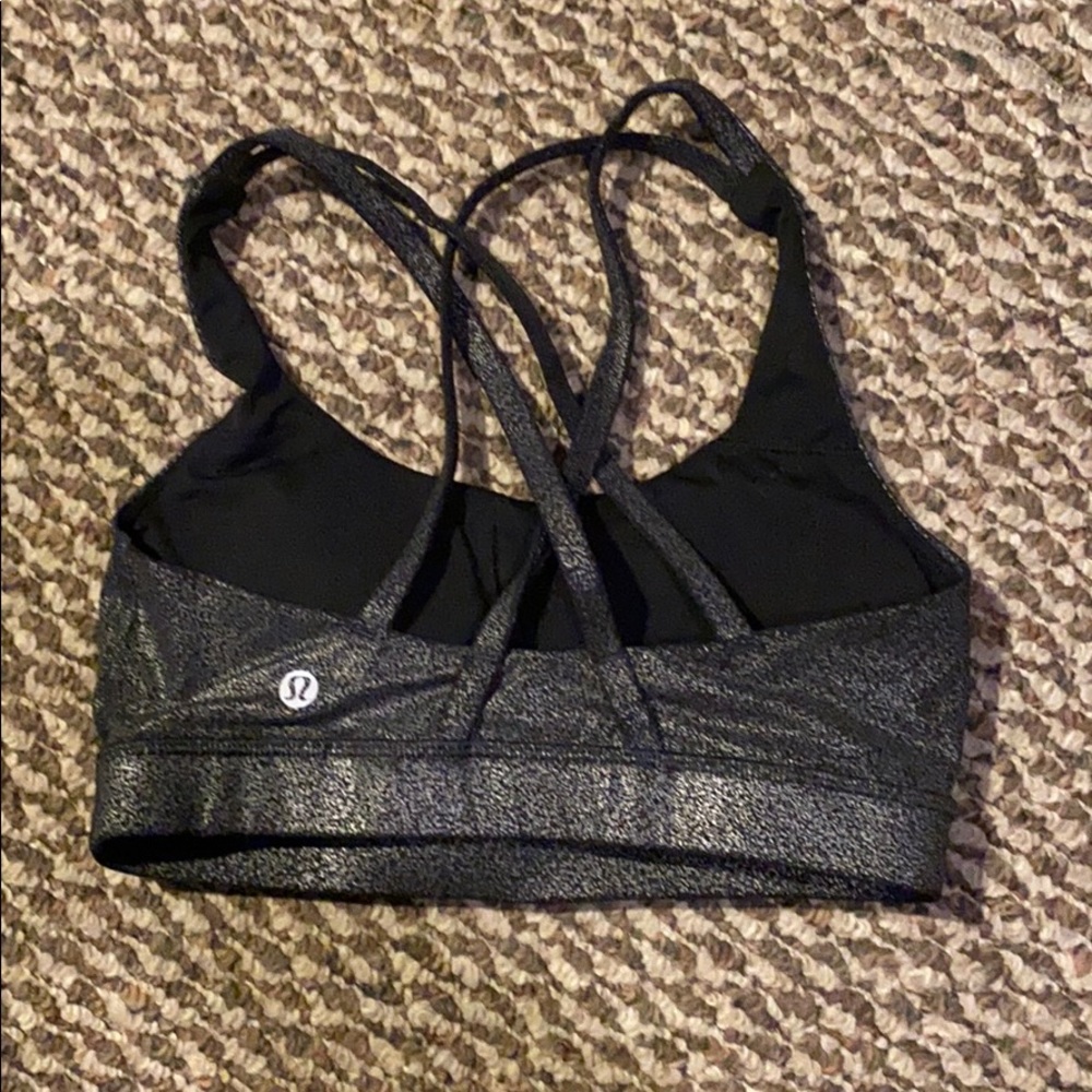 Lululemon sports bra